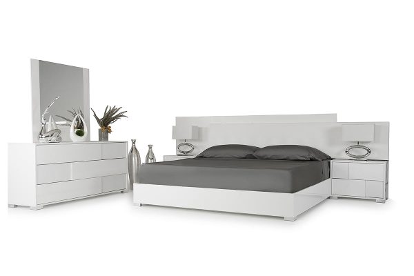 46  White Mdf And Steel Queen Bed By Homeroots Supply - Image 2