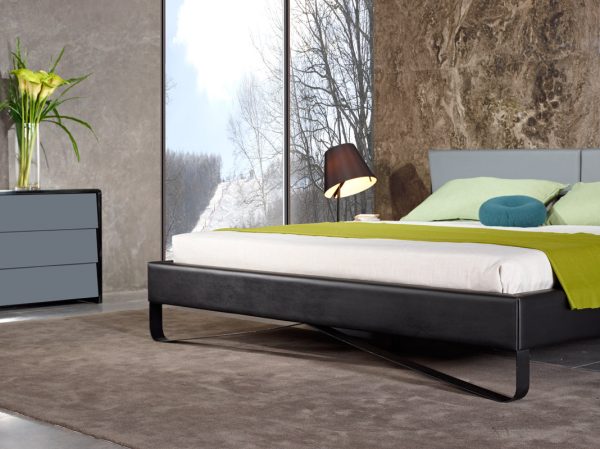 37  Grey And Black Leatherette And Metal Queen Bed By Homeroots Online Hot Sale - Image 5